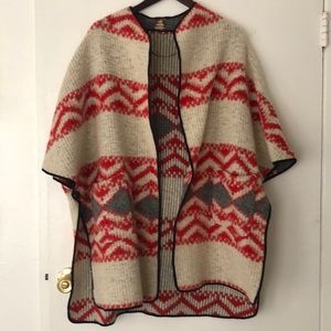 Zara poncho